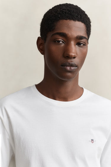 T-shirt avec écusson · Fashion Cloud 15acf820